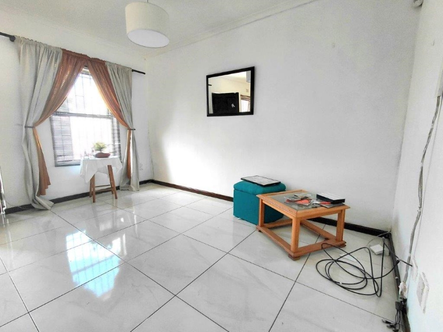 2 Bedroom Property for Sale in Victoria Park Western Cape